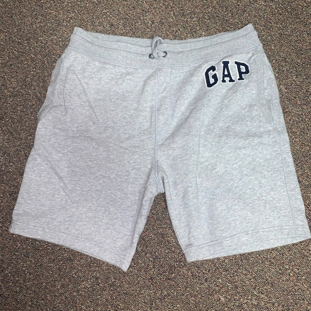 Gap shorts